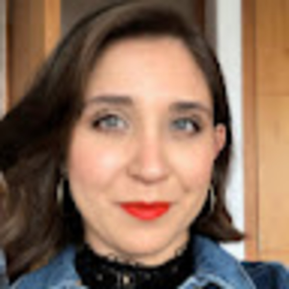 Meet your Posher, Alejandra